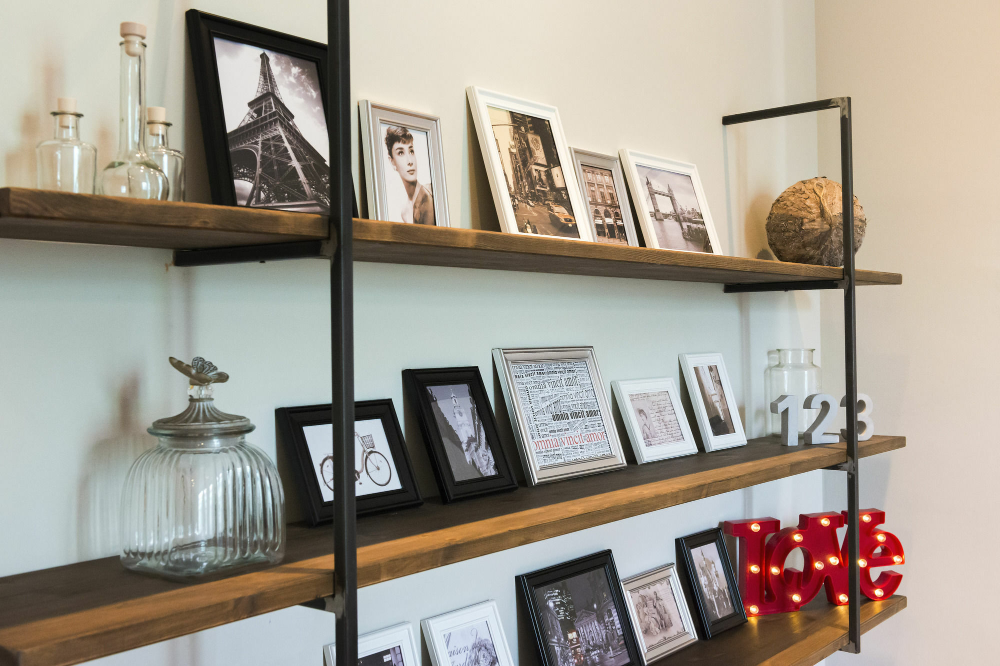 Four Petals Barcelona Boutique Apartments Екстер'єр фото